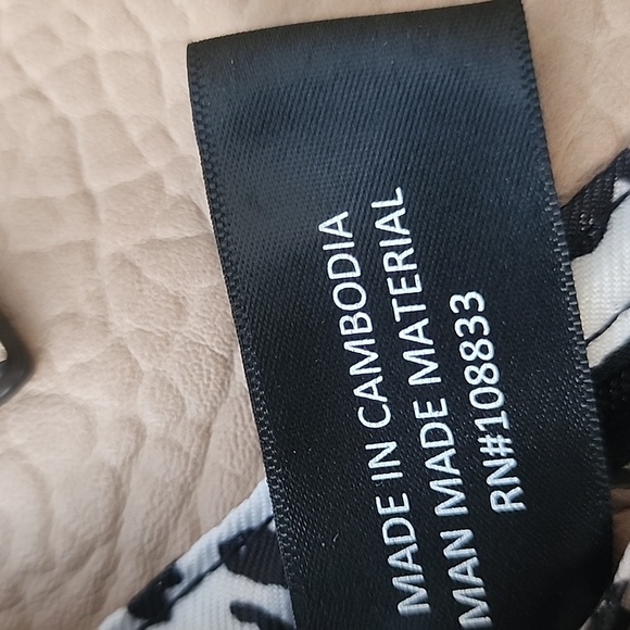 Jessica Simpson’s Natural Kandi Foldover Crossbody Clutch NWT - Picture 13 of 14